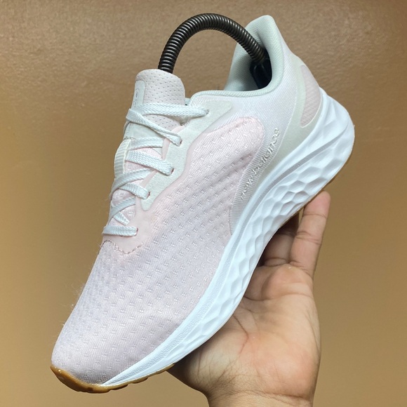 New Balance Fresh Foam Arishi V4 Women's Running Sneakers “White Pink Gum” SZ 8 - Picture 9 of 16